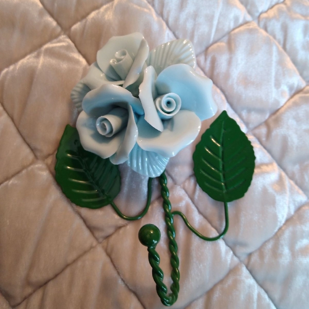 Floral Wall Hook with Blue Roses New